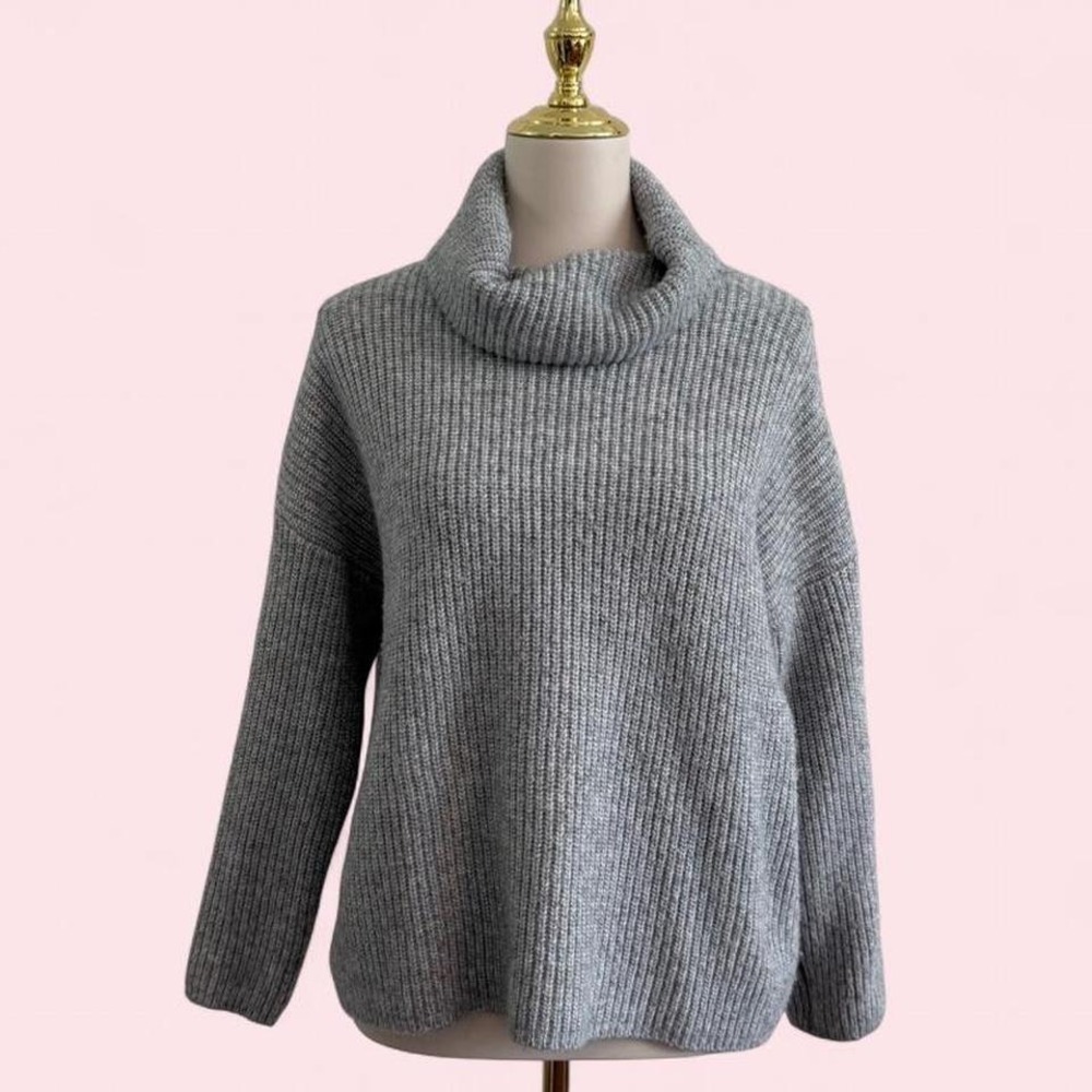 ASOS grey oversized turtleneck‎ sweater Size M
